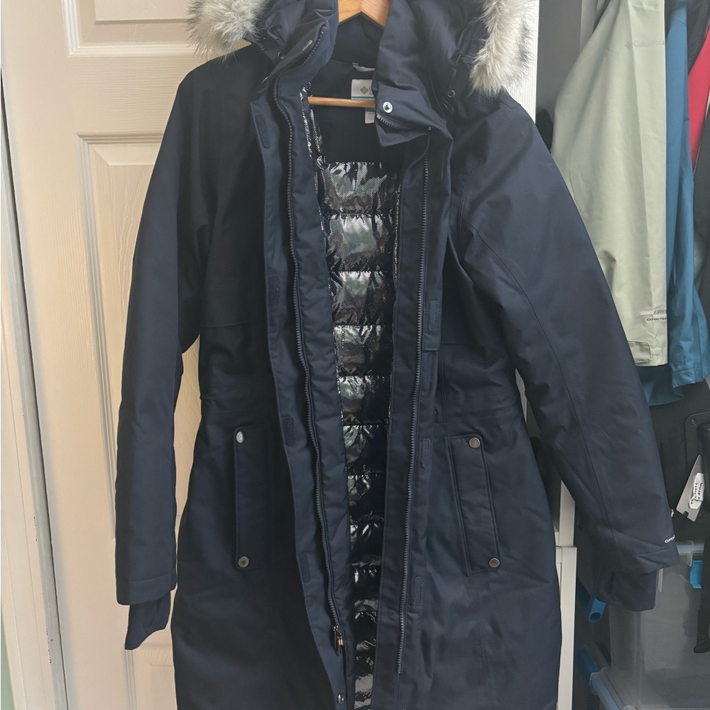 Women's Apres Arson Down Jacket with Faux Fur Trim